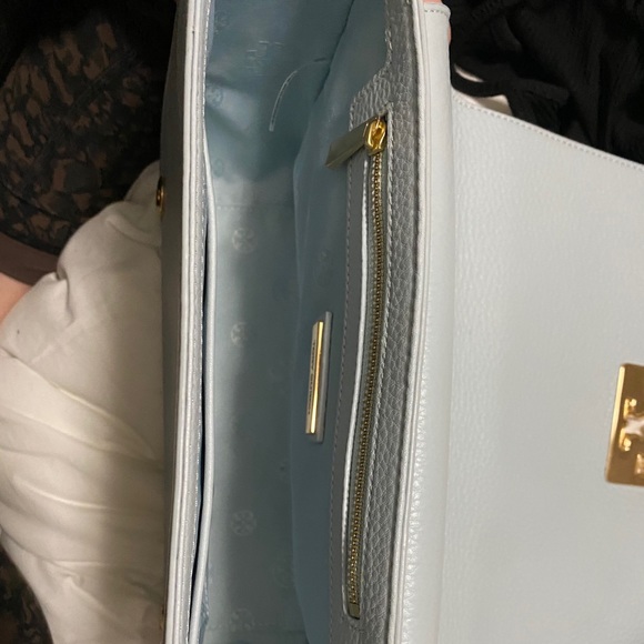 NWT Tory Burch Britton Large adj Shoulder Bag - Picture 4 of 8